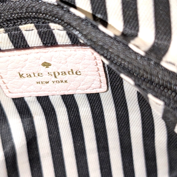 Kate Spade Cream Crossbody Bag‎ with Minimalist Design - Picture 13 of 16